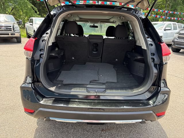 Used 2017 Nissan Rogue SV AWD/4WD image 23