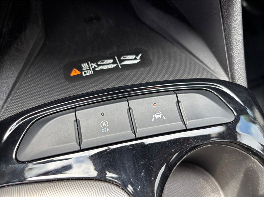 Used 2025 Buick Envista Sport Touring w/ Convenience I Package FWD image 32
