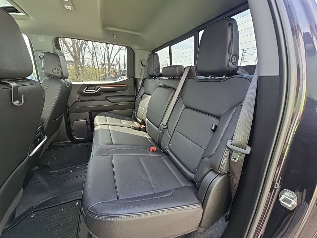 Used 2024 GMC Sierra 1500 Denali w/ Denali Reserve Package AWD/4WD image 15