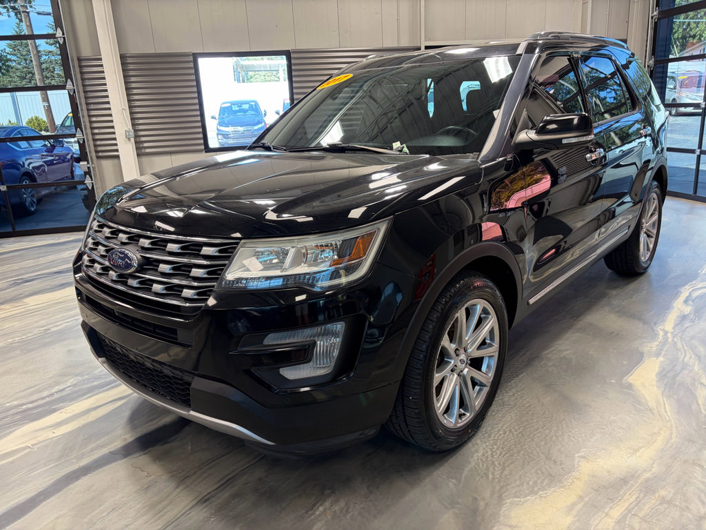 Used 2017 Ford Explorer Limited AWD/4WD image 3