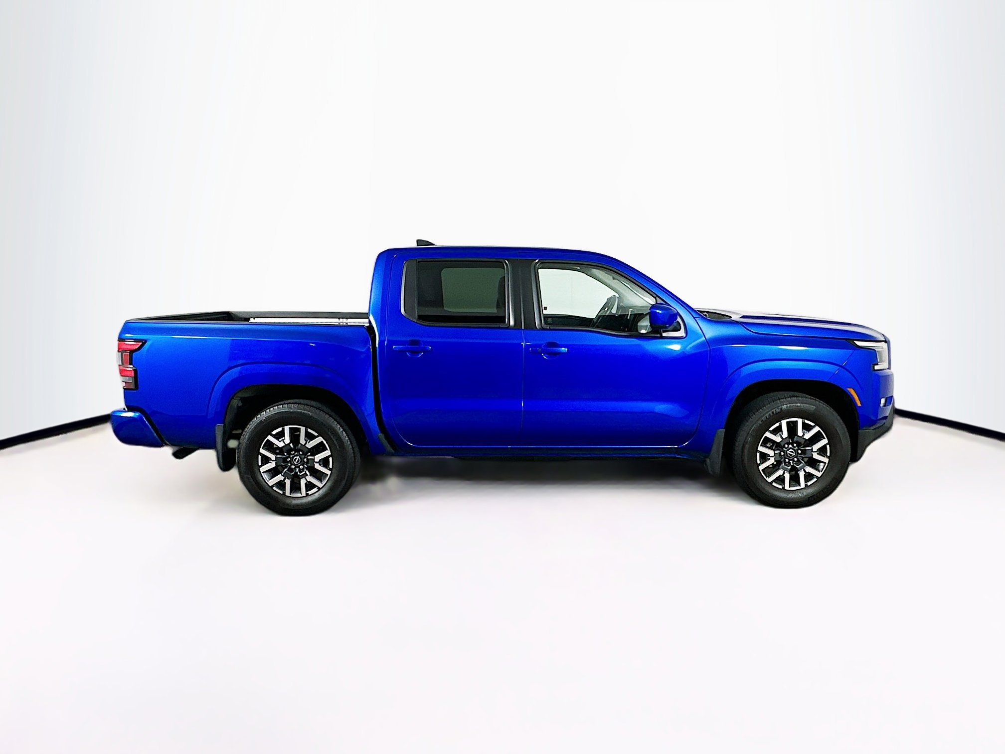 Used 2024 Nissan Frontier SL w/ Technology Package image 10