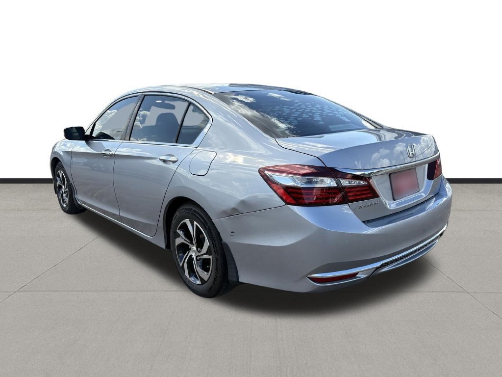 Used 2017 Honda Accord LX image 3