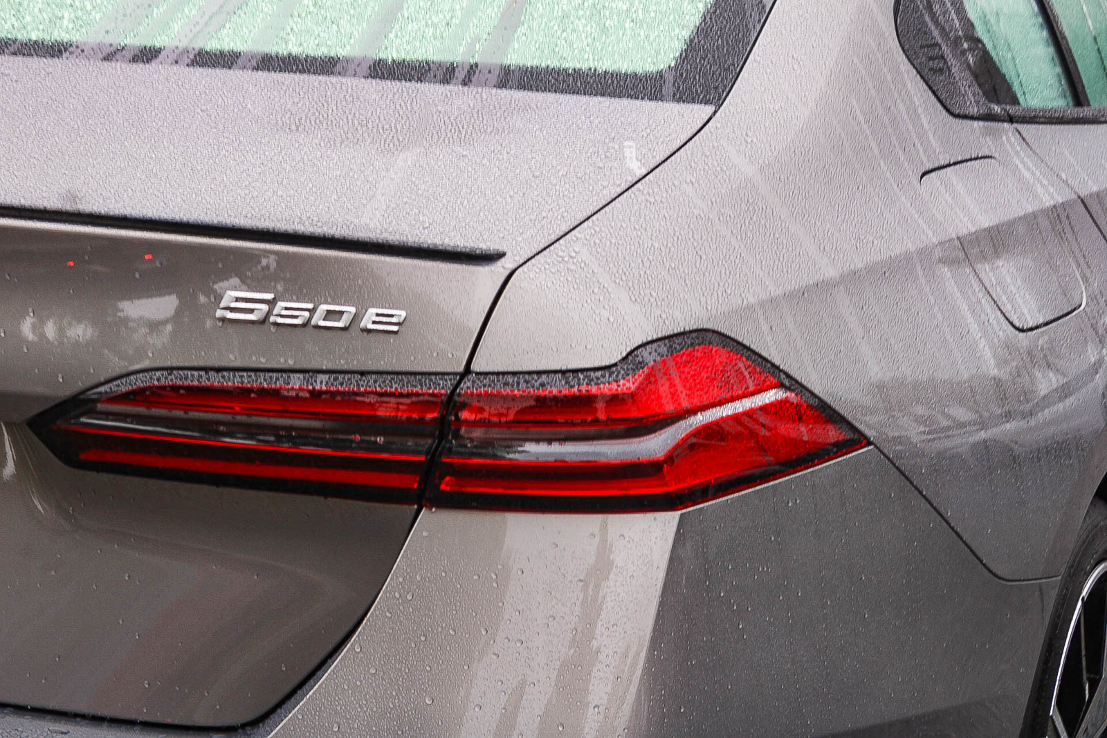 Certified 2026 BMW 550e xDrive AWD/4WD image 7