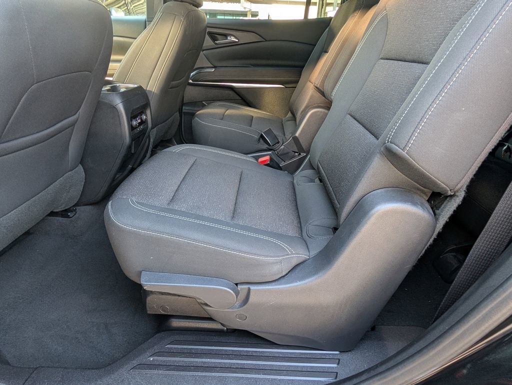 Certified 2024 Chevrolet Traverse LT FWD image 21