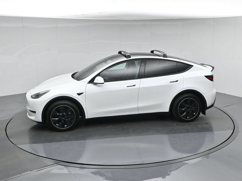 Used 2023 Tesla Model Y Long Range AWD/4WD image 40