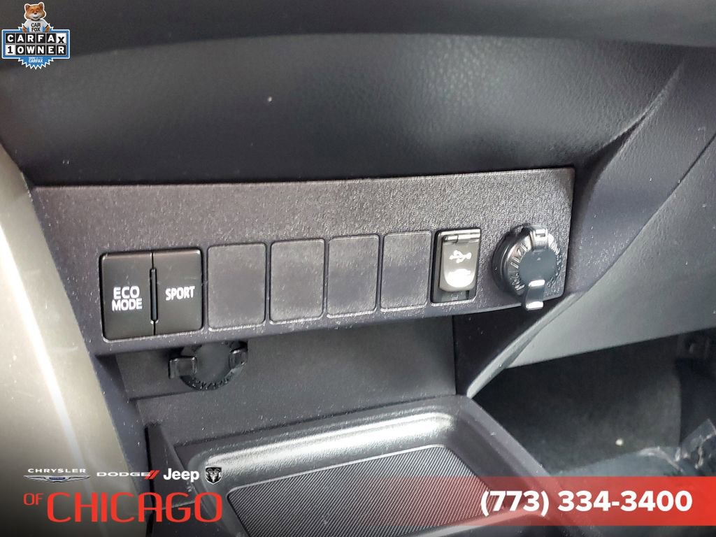 Used 2014 Toyota RAV4 XLE AWD/4WD image 31