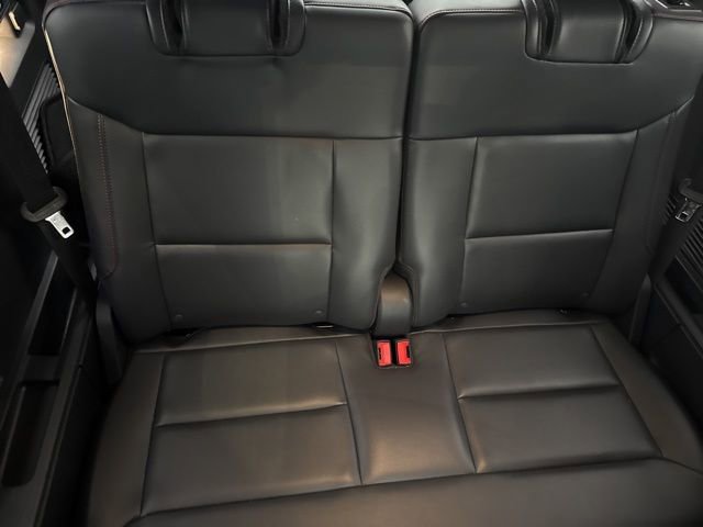 Used 2025 Ford Explorer ST-Line w/ Premium Package image 14