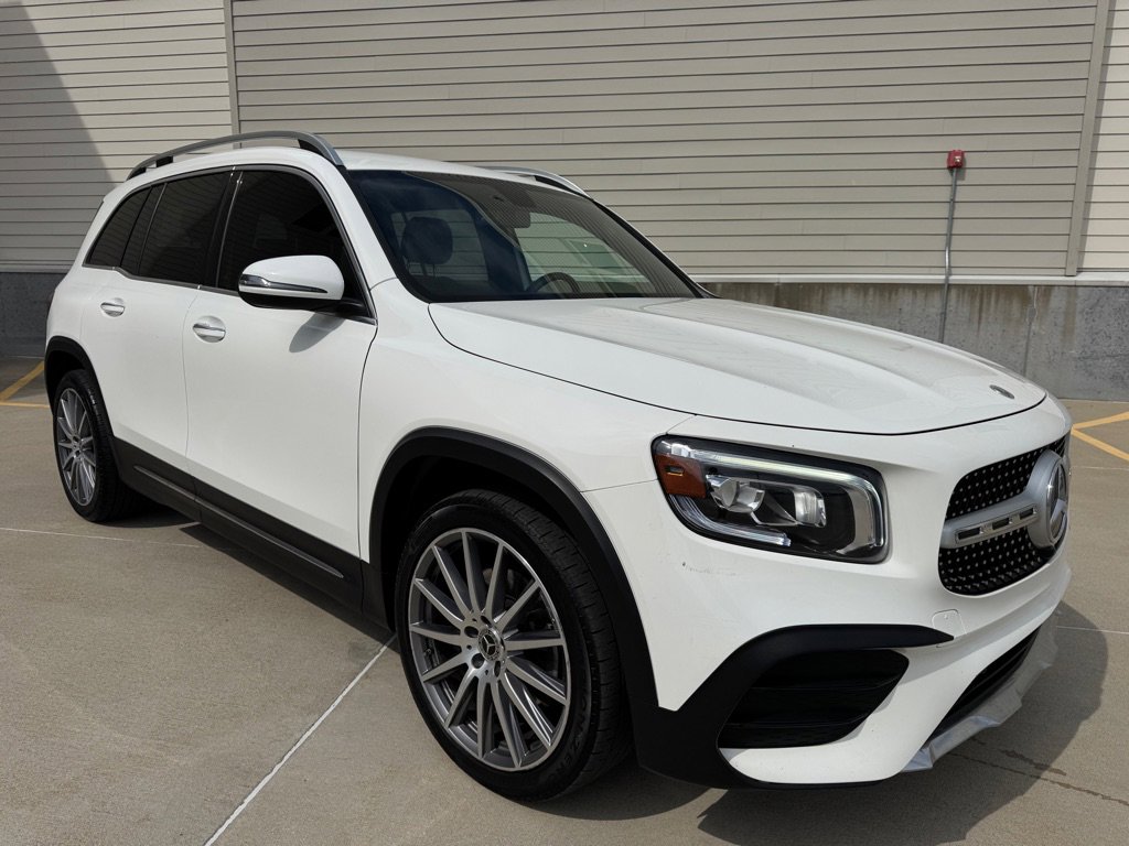 Used 2021 Mercedes-Benz GLB 250 4MATIC image 1