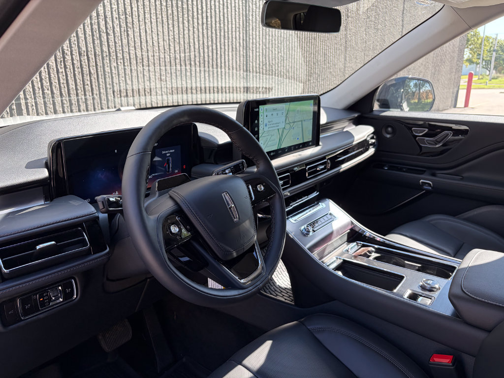 New 2027 Lincoln Aviator AWD image 10
