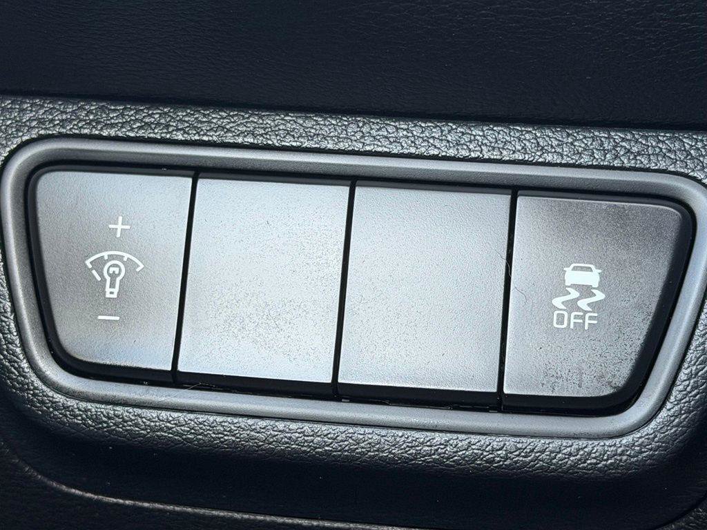 Used 2023 Kia Forte LXS FWD image 14