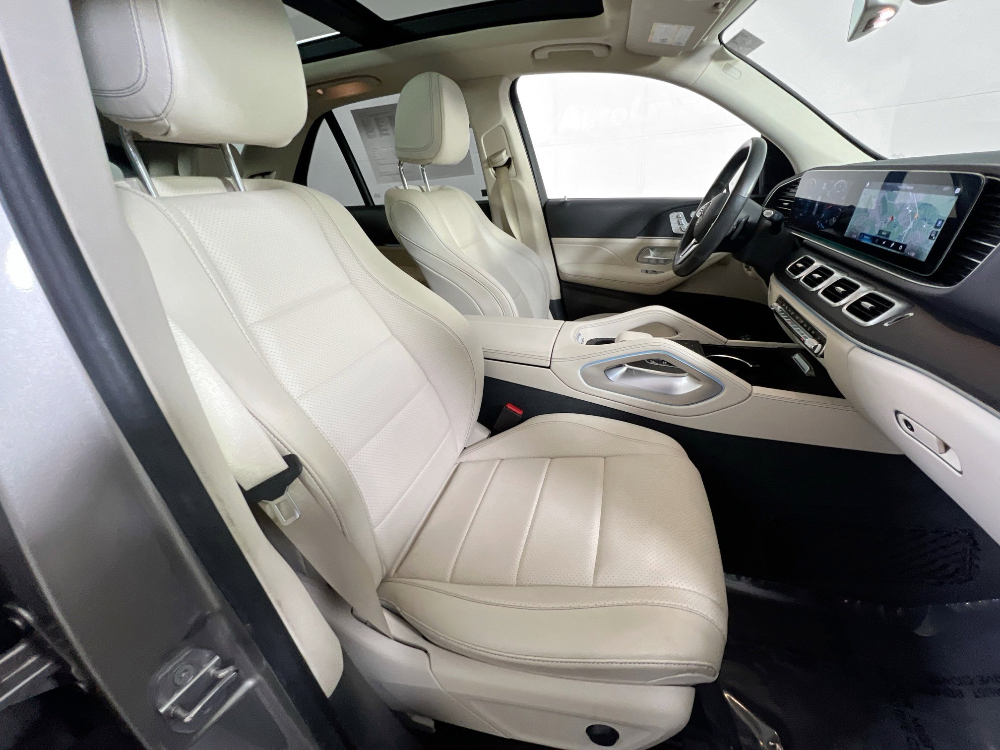 Used 2020 Mercedes-Benz GLE 350 4MATIC image 29