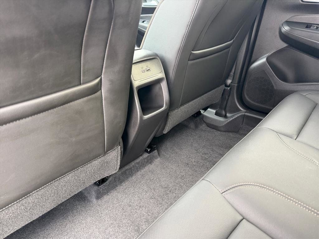 Used 2025 Buick Envista Avenir image 25