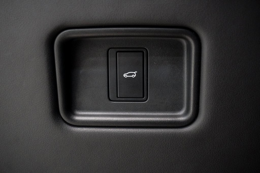 Used 2023 Land Rover Range Rover SE image 38