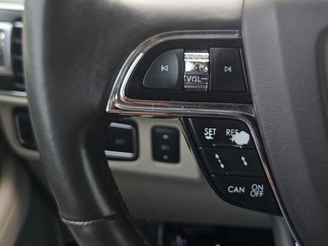 Used 2018 Lincoln Navigator L Reserve w/ Technology Package image 29