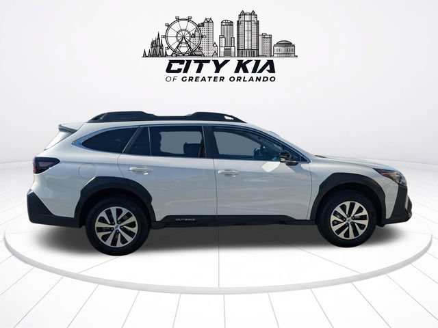 Used 2023 Subaru Outback Premium AWD/4WD image 6
