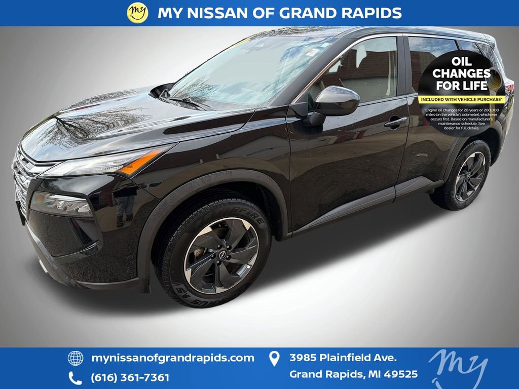 Used 2025 Nissan Rogue SV AWD/4WD image 4