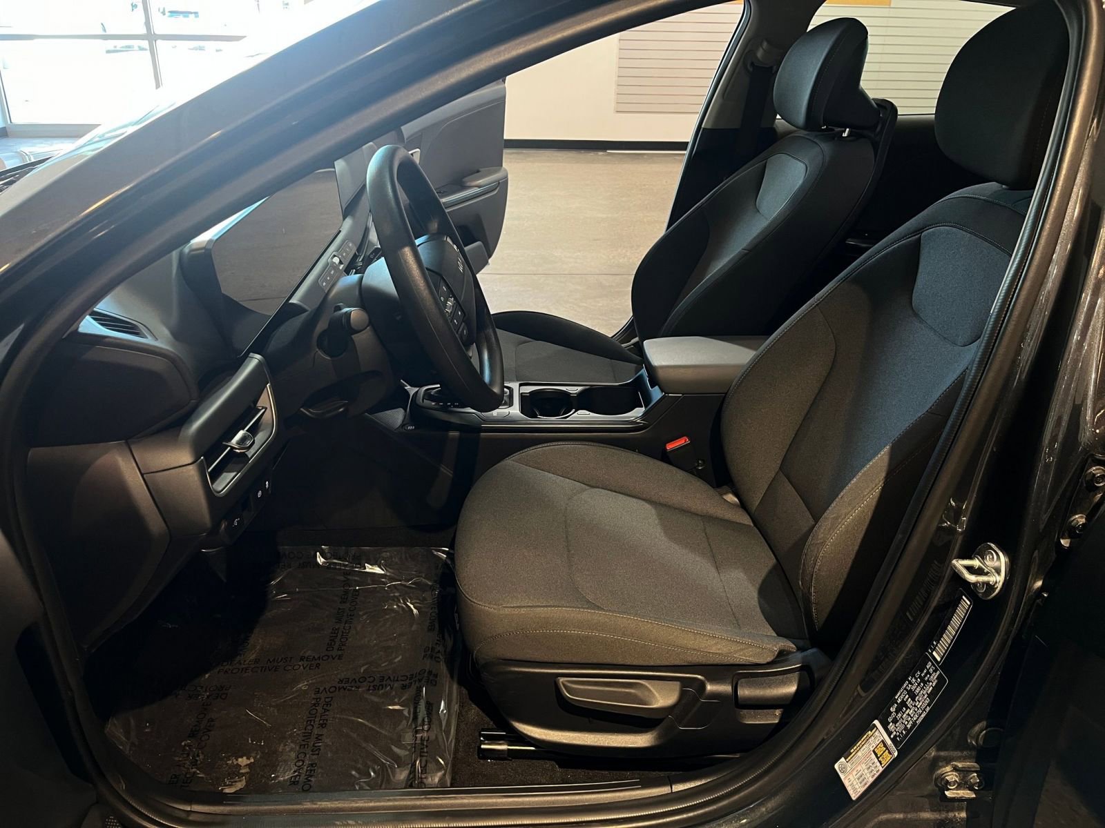 Used 2025 Kia K4 FWD image 25