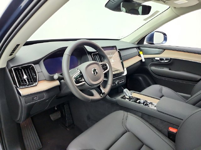 New 2026 Volvo XC90 B6 Plus w/ Protection Package AWD/4WD image 20