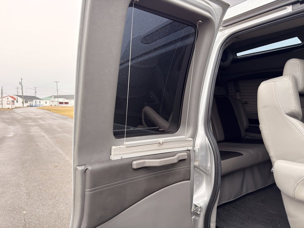 Used 2021 Chevrolet Express 2500 LS w/ Enhanced Convenience Package image 68