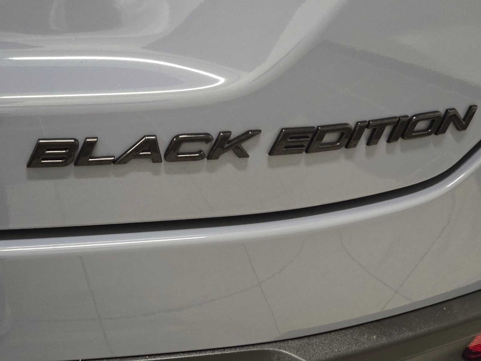 Used 2025 Honda Pilot Black Edition image 7