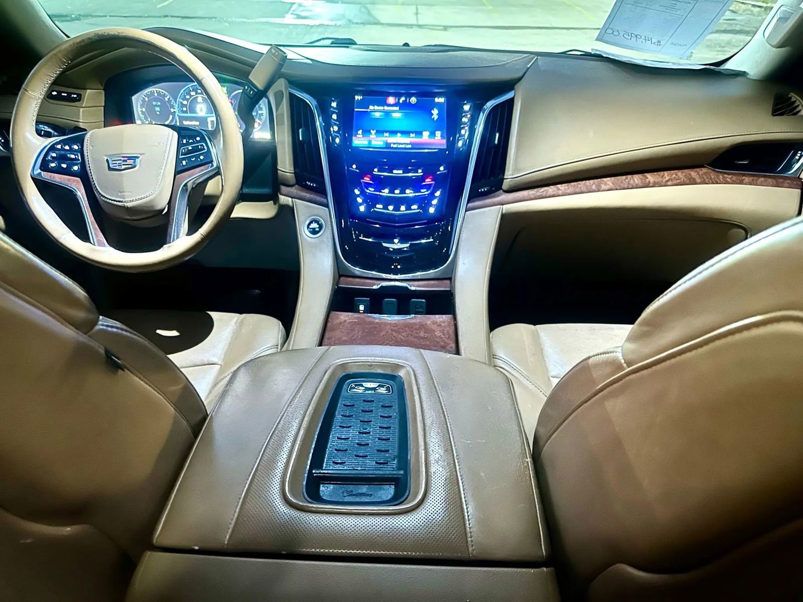 Used 2015 Cadillac Escalade Platinum image 24