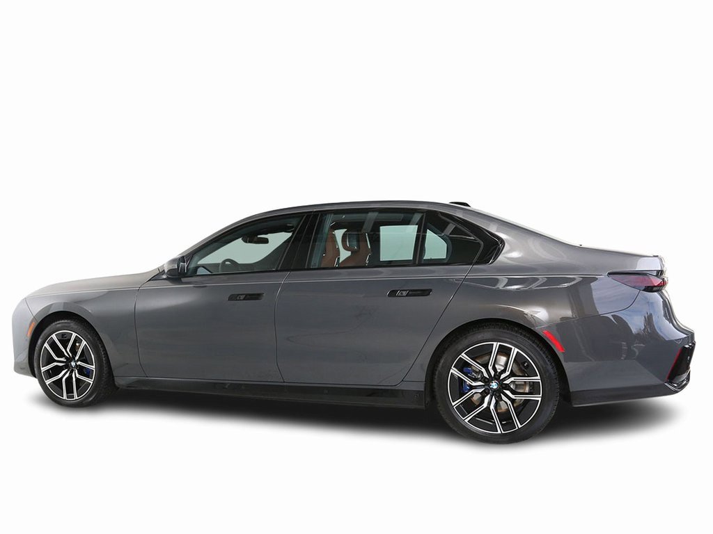 Used 2024 BMW i7 xDrive60 w/ Executive Package image 6