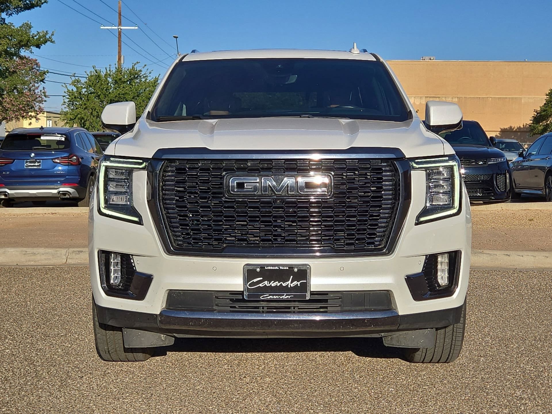 Used 2023 GMC Yukon Denali Ultimate AWD/4WD image 10