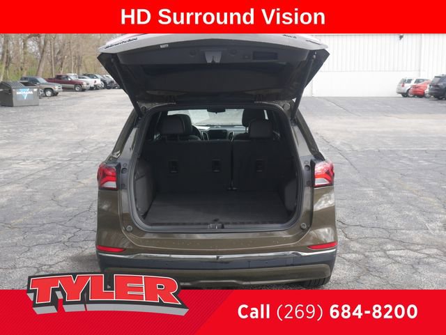 Used 2023 Chevrolet Equinox RS w/ RS Leather Package image 18