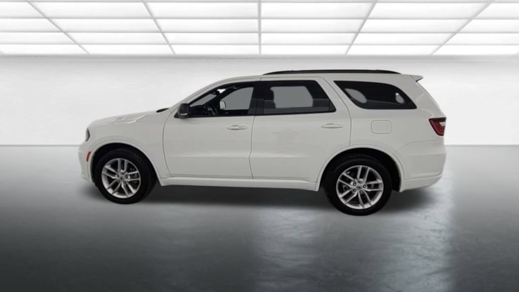 Used 2023 Dodge Durango GT image 4