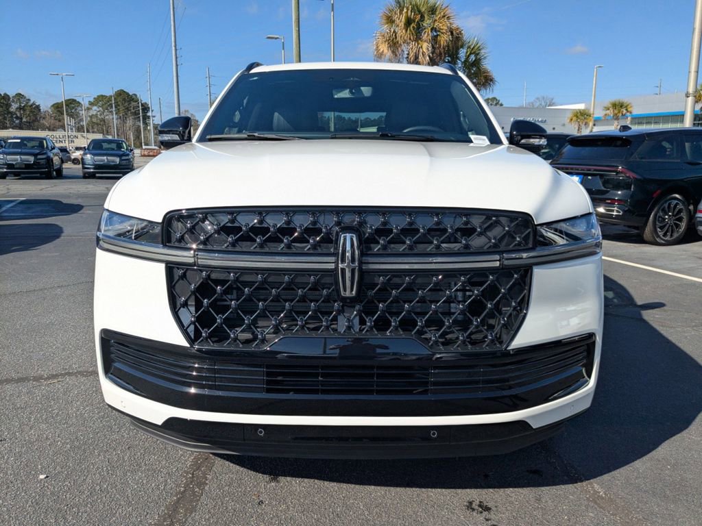New 2026 Lincoln Navigator L Reserve w/ Jet Appearance Package image 9