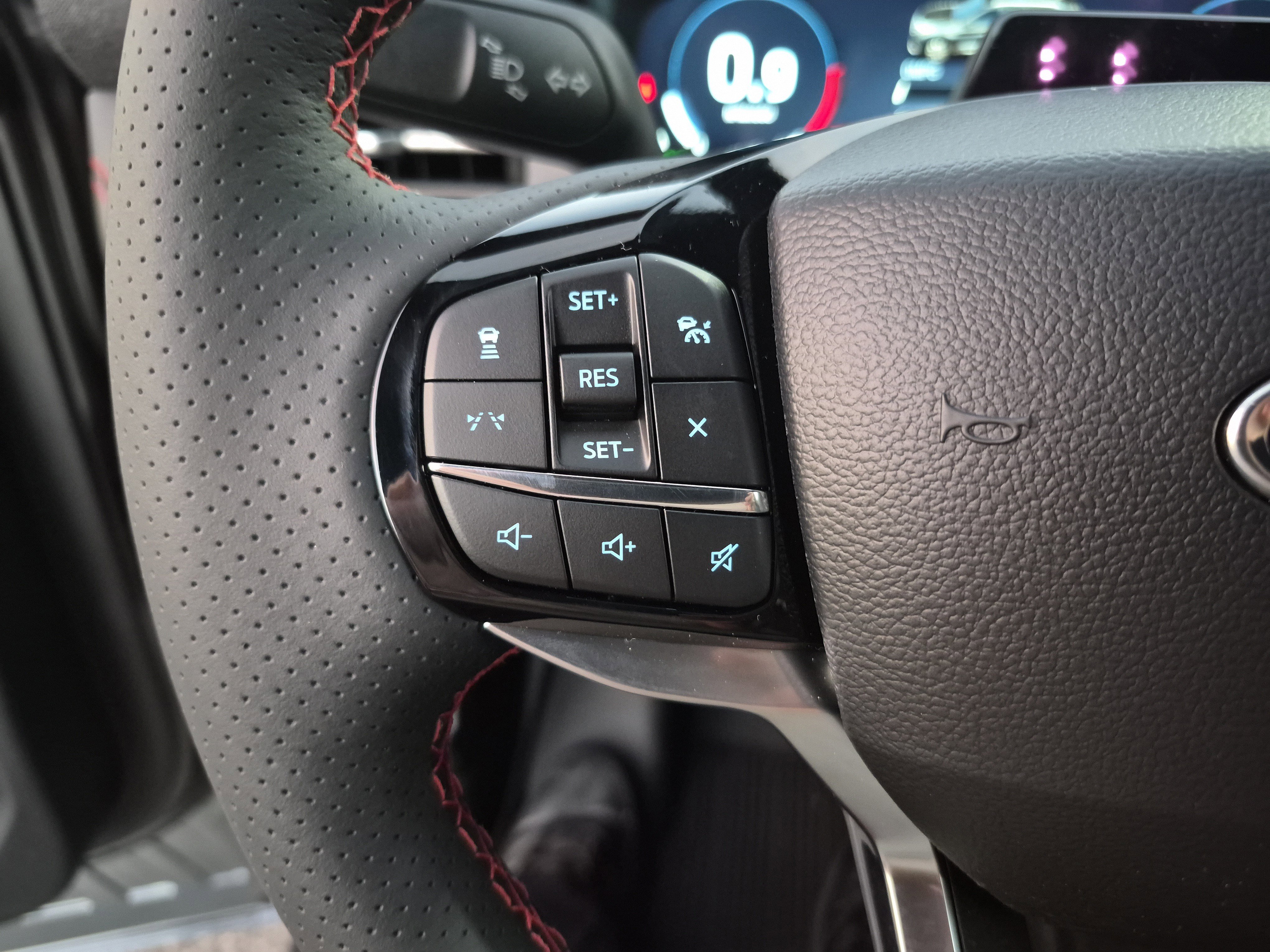 New 2026 Ford Explorer ST-Line w/ Premium Package image 29