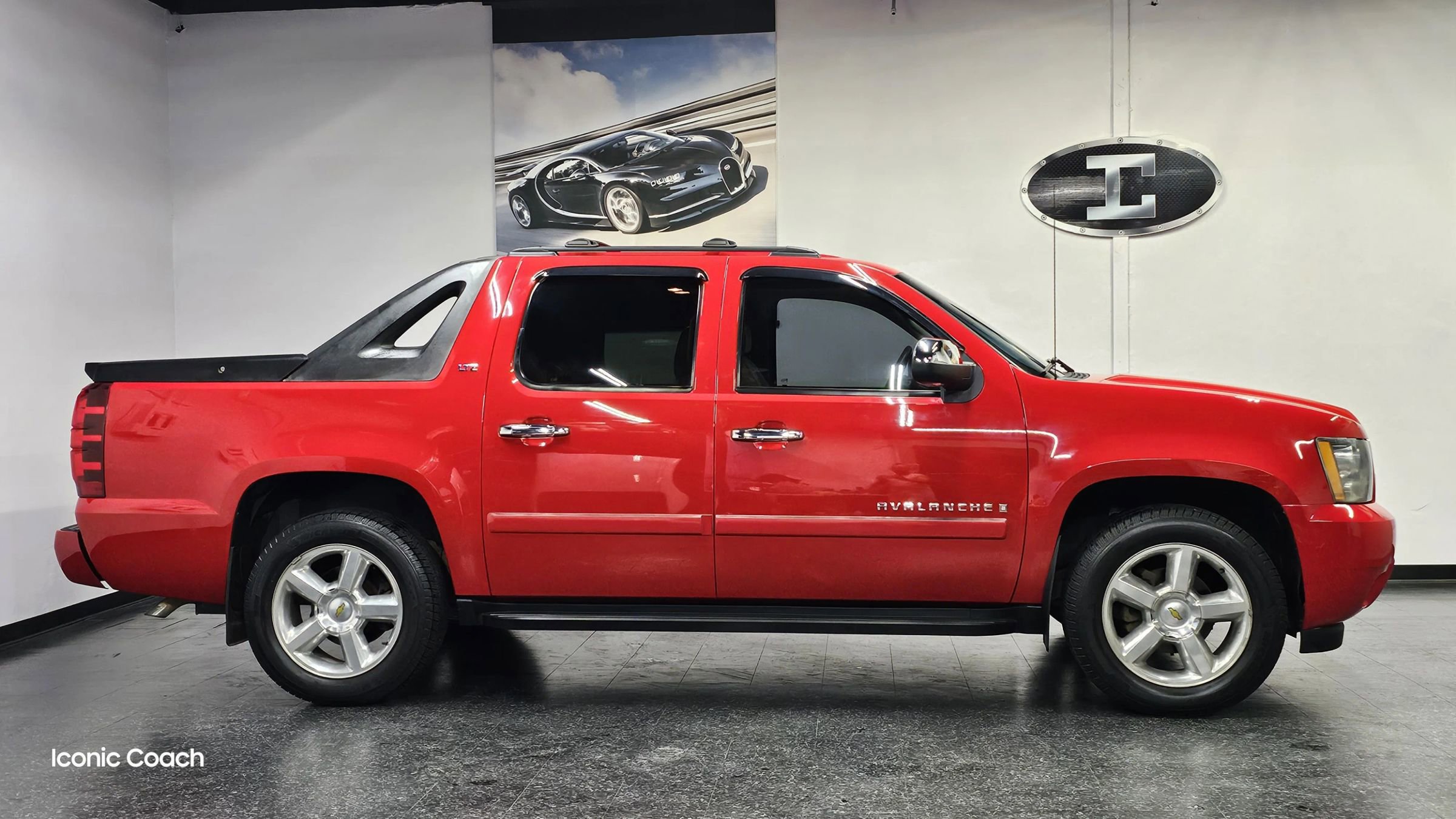 Used 2007 Chevrolet Avalanche LTZ w/ LTZ Preferred Equipment Group AWD/4WD image 9