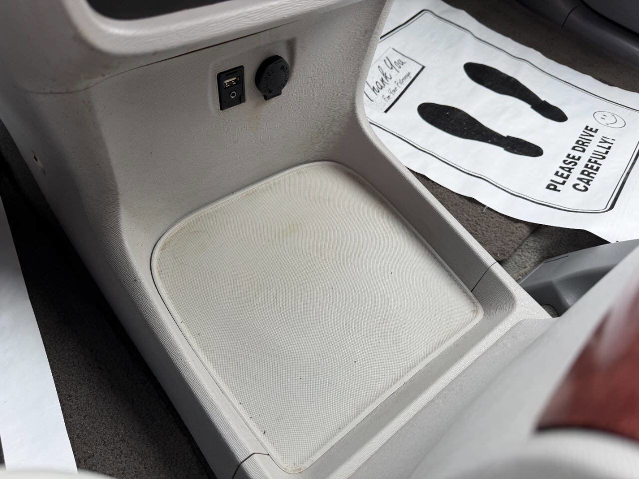 Used 2014 Toyota Sienna XLE w/ XLE Premium Package image 39