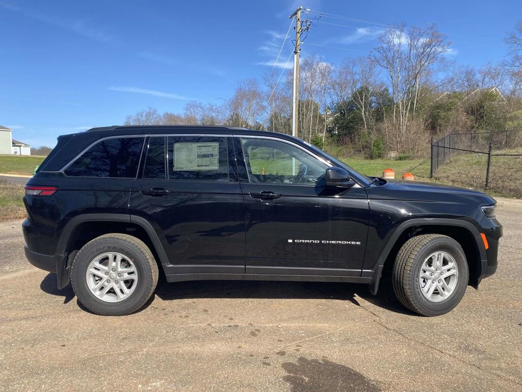 New 2025 Jeep Grand Cherokee Laredo image 36