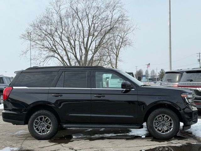 Used 2025 Ford Expedition Active image 38