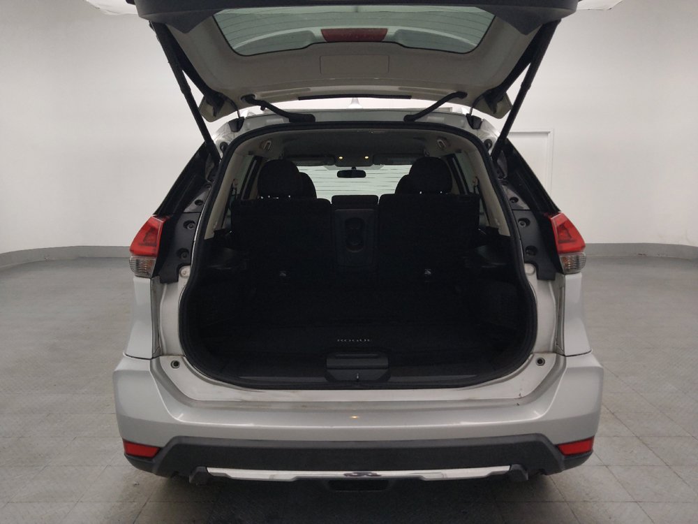 Used 2018 Nissan Rogue SV AWD/4WD image 29