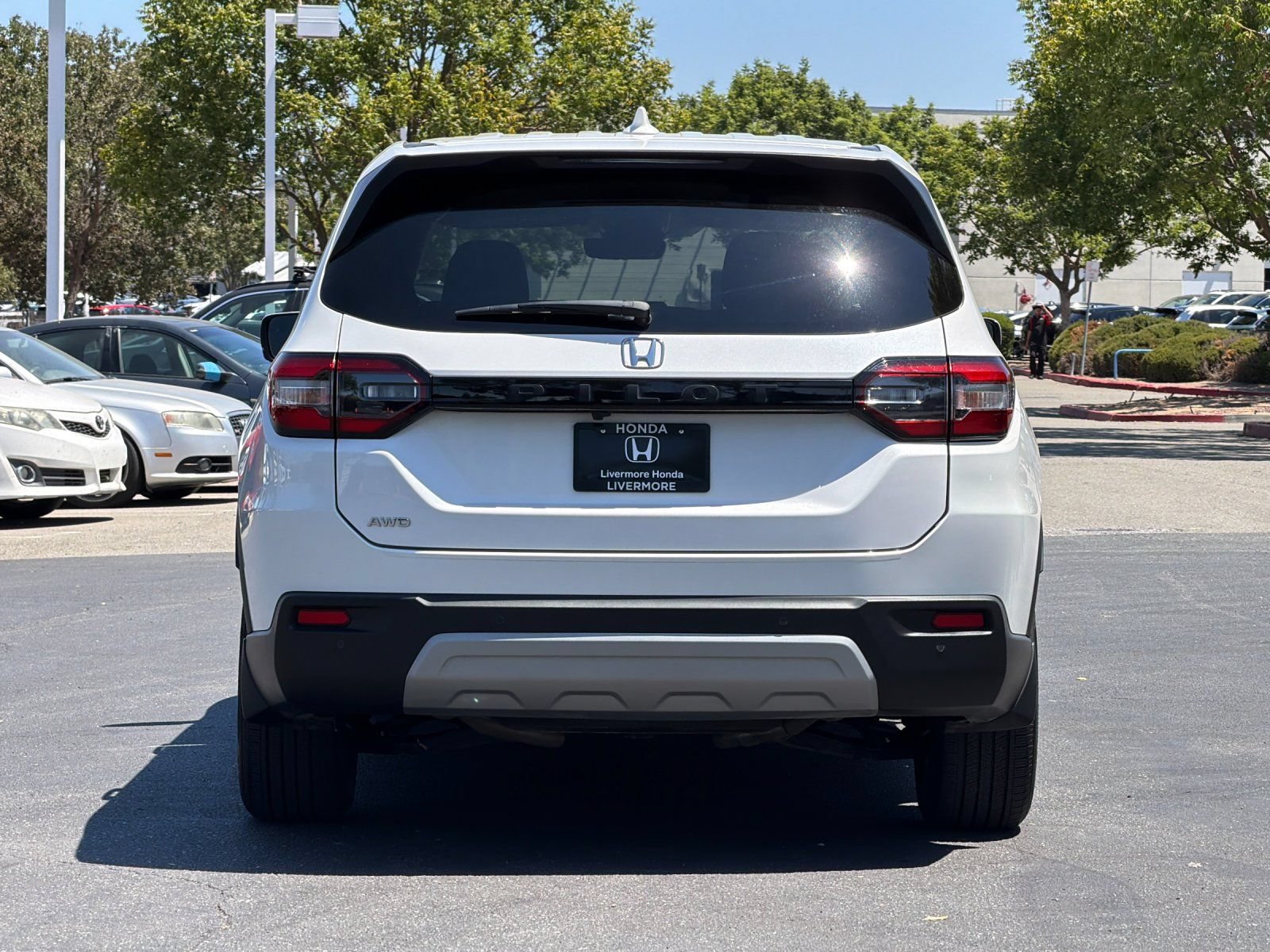 Used 2025 Honda Pilot EX-L image 5