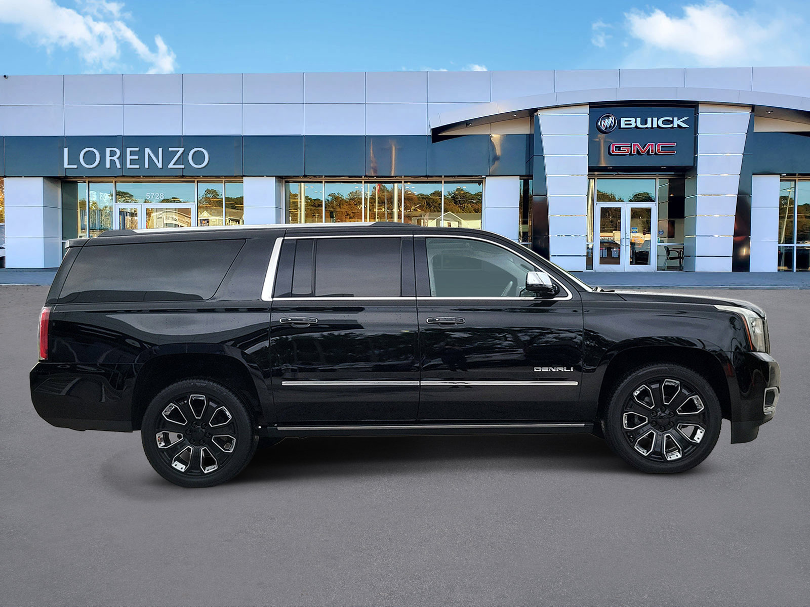 Used 2019 GMC Yukon XL Denali w/ Denali Ultimate Package RWD image 4