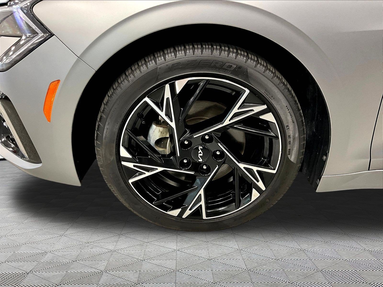 Used 2025 Kia K5 GT-Line w/ GT-Line Premium Package FWD image 34