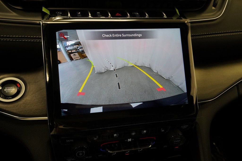 New 2025 Jeep Grand Cherokee L Overland w/ Trailer Tow Package image 24