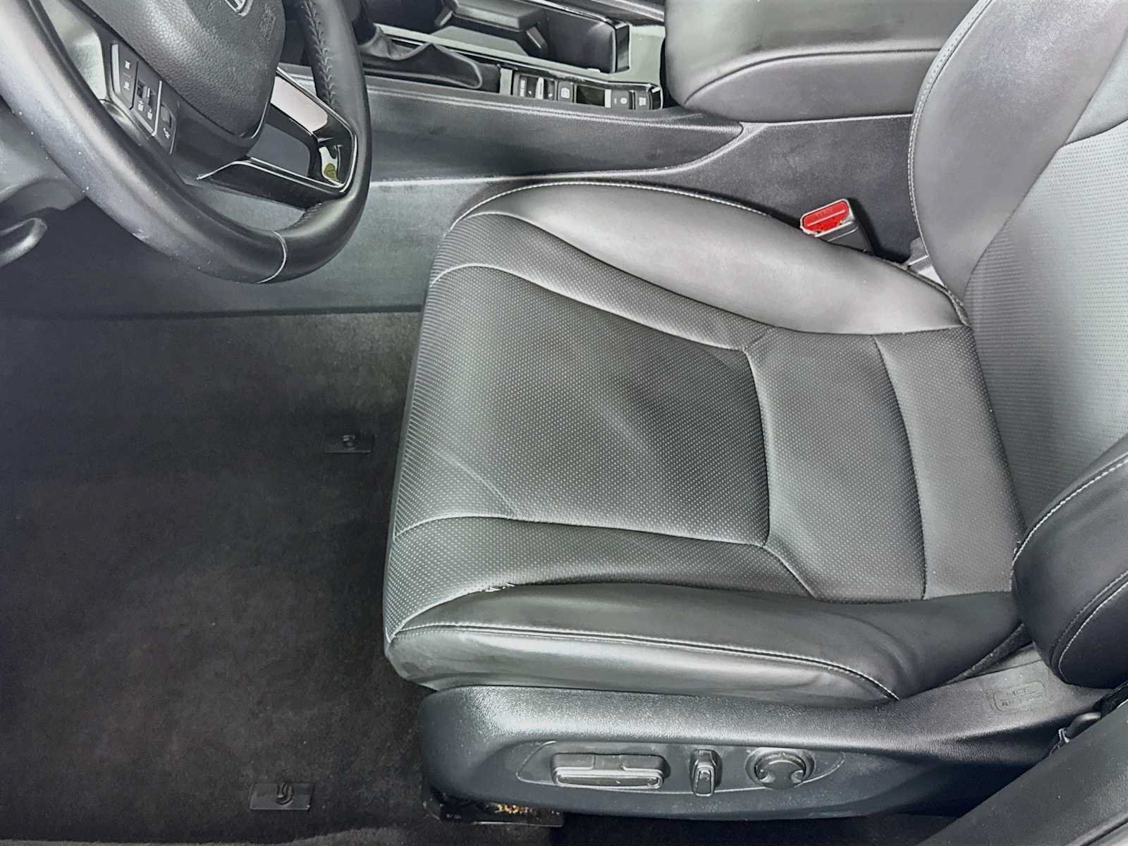 Used 2023 Honda Accord EX-L image 17