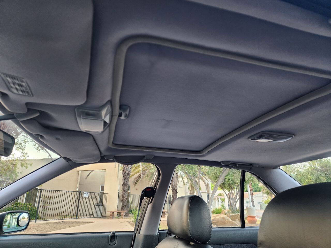 Used 1994 Nissan Maxima SE image 40