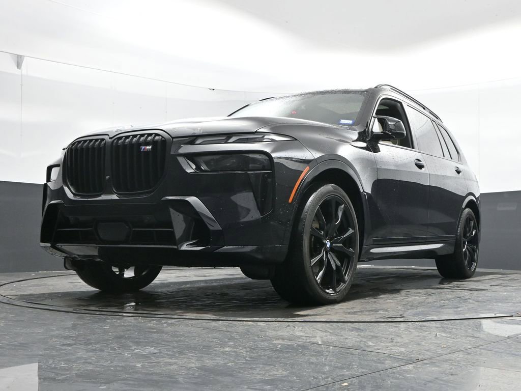 Used 2025 BMW X7 M60i image 52