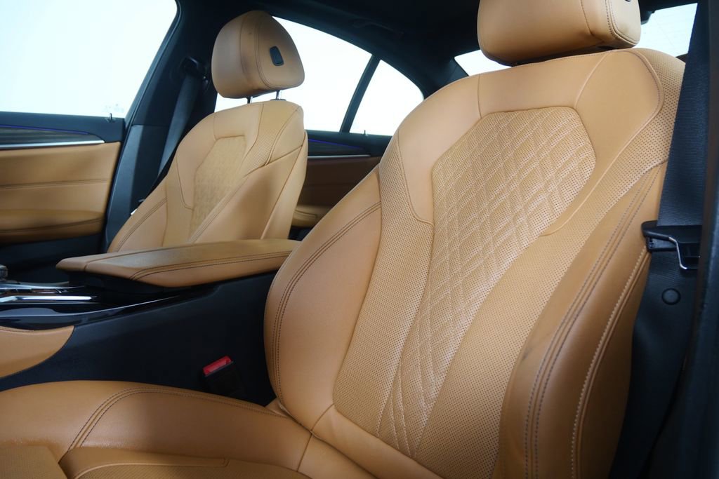 Certified 2023 BMW 530i w/ M Sport Package image 10