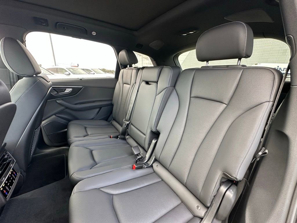 New 2026 Audi Q7 3.0T Premium Plus image 18