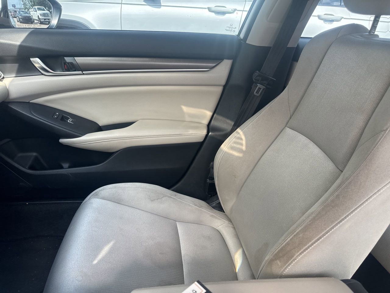 Used 2019 Honda Accord LX image 10