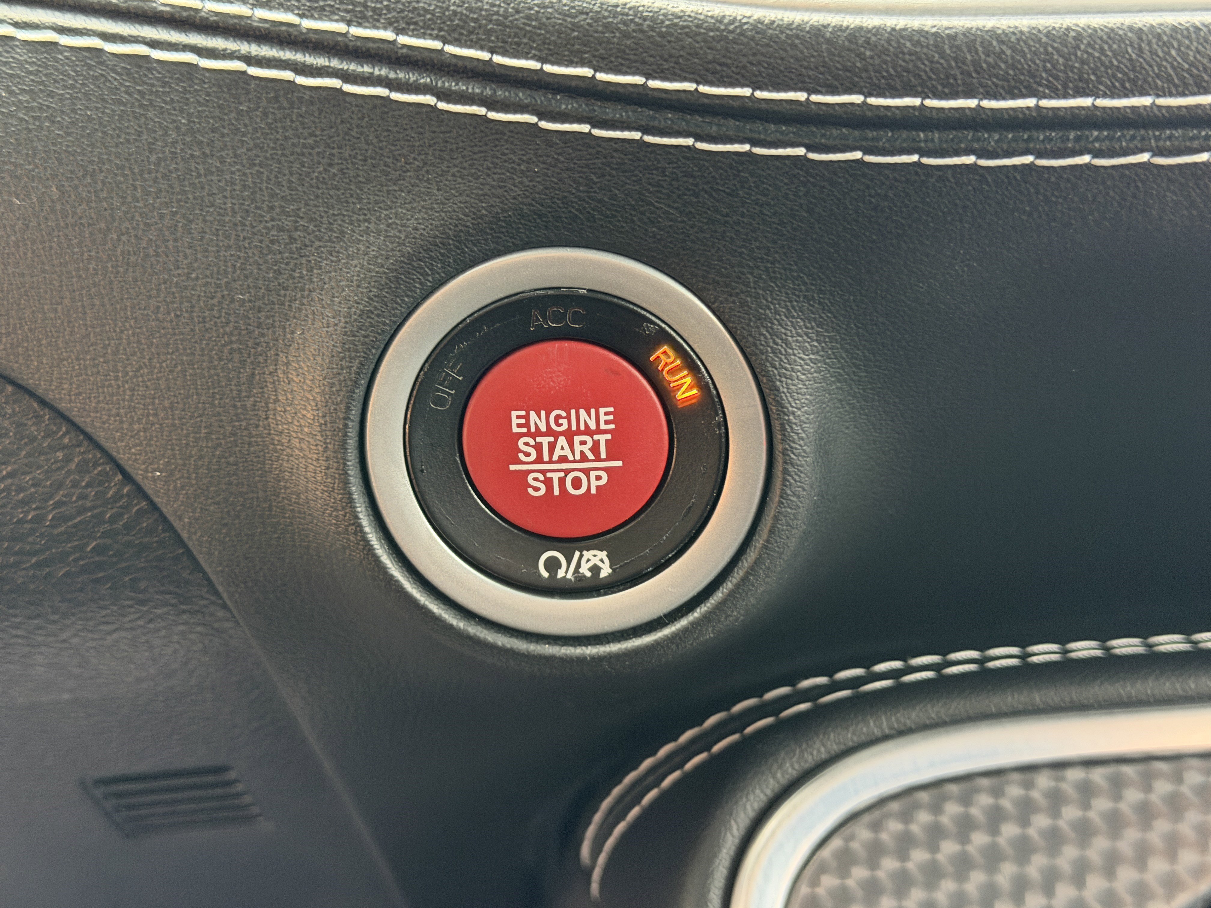 Used 2022 Dodge Challenger SRT Hellcat w/ Plus Package image 30