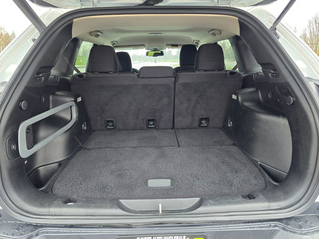 Used 2015 Jeep Cherokee Latitude w/ Comfort/Convenience Group FWD image 13