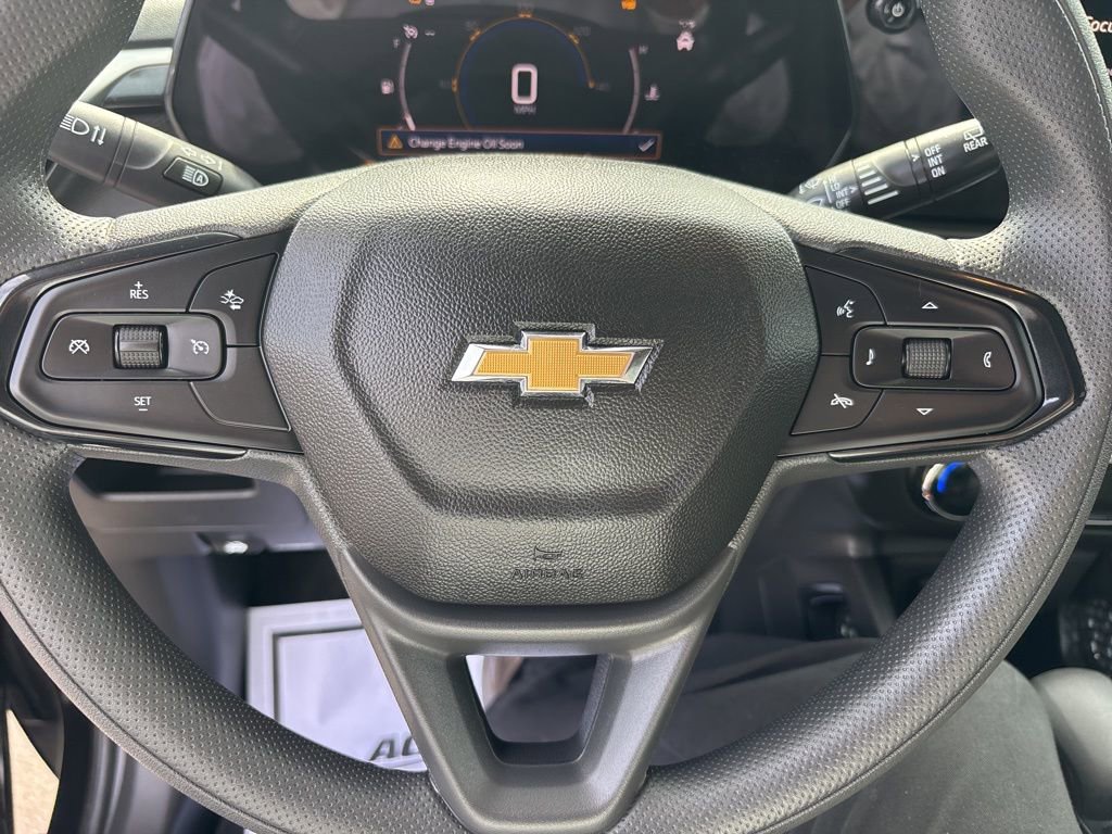 Used 2025 Chevrolet TrailBlazer LS w/ LS Convenience Package AWD/4WD image 16