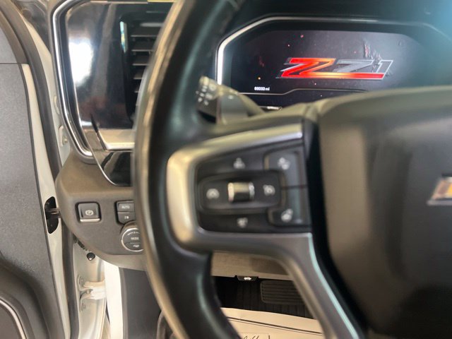Used 2024 Chevrolet Silverado 1500 LT w/ Z71 Off-Road Package AWD/4WD image 17